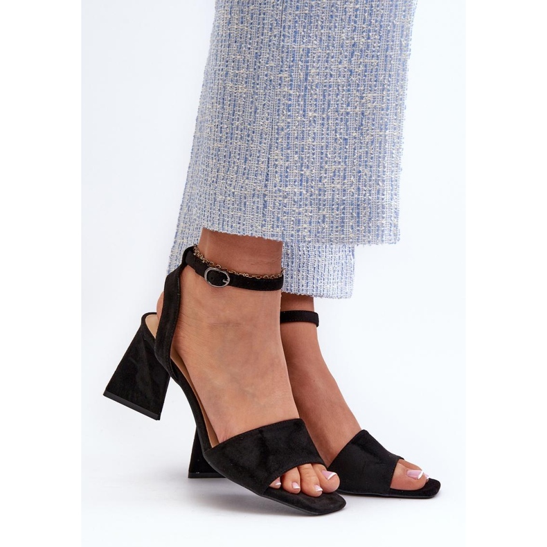 Sandaalit Malli Upttima 17328 Musta - Step in style 1