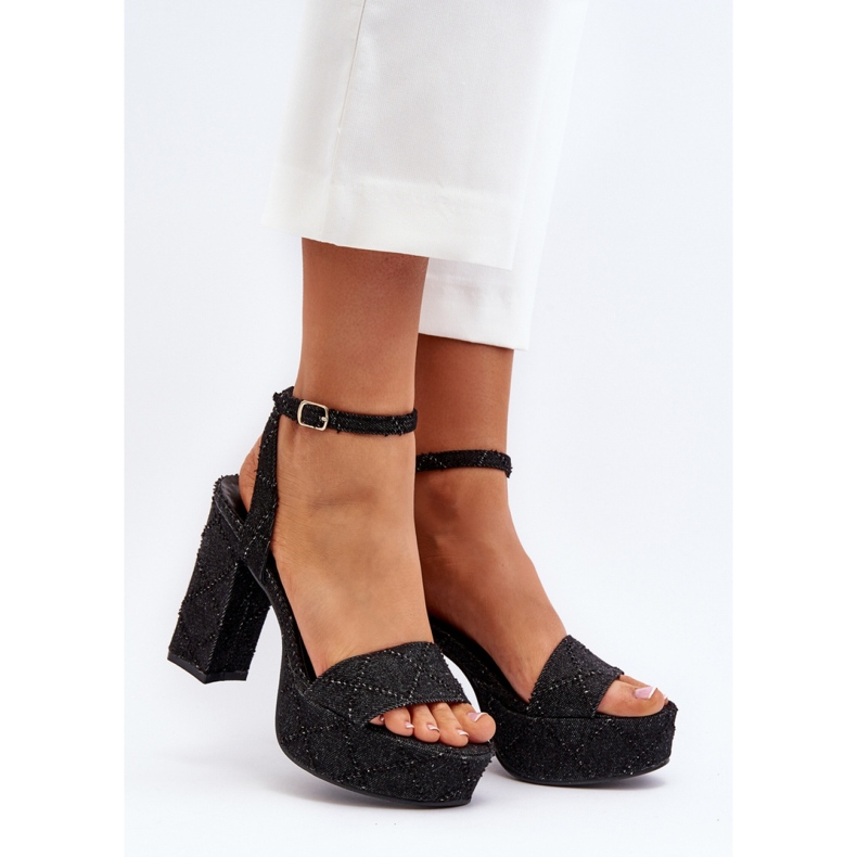 Muodikkaat naisten sandaalit tekstiilimateriaalista musta 1