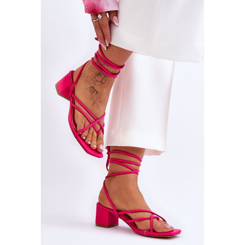 Ainutlaatuiset vaaleanpunaiset solmitut sandaalit vaaleanpunainen 1