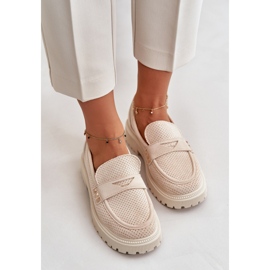 Mukavat vaalea beige-mokasiinit 2