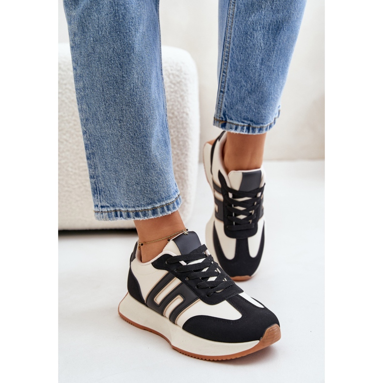 Muodikkaat naisten urheilukengät musta 1