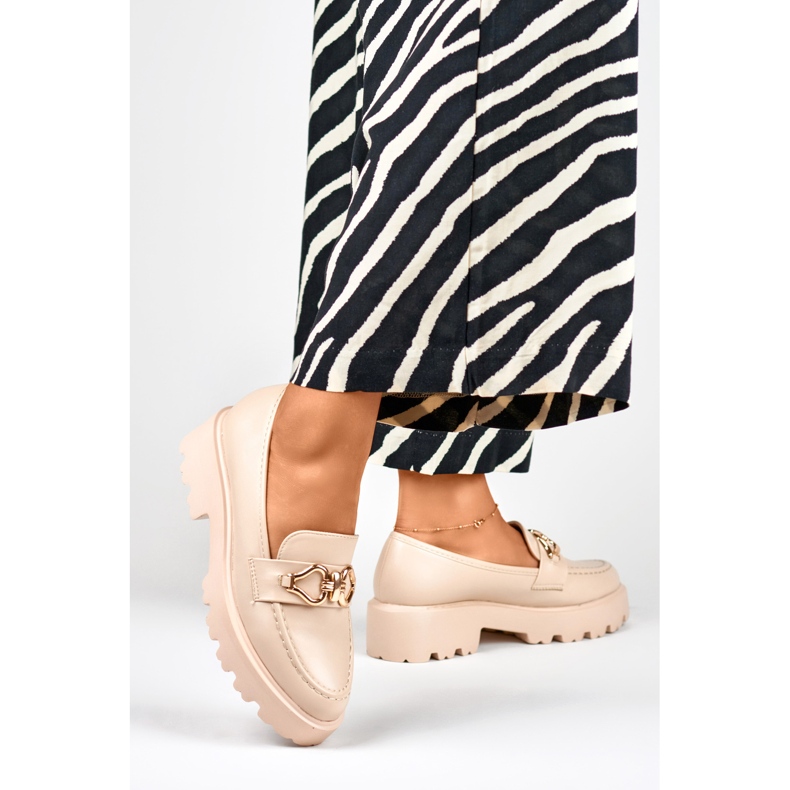 Beiget kengät koristeella B2733BE 1