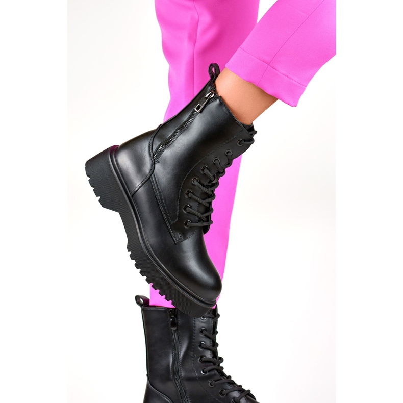 Workers Malli YY27Y-B Musta 2