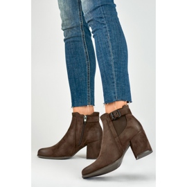 Turkiseristetyt naisten saappaat 260034BR-SU ruskea 2