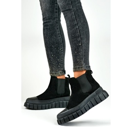 Naisten hieman eristetyt saappaat A1006B, musta 2