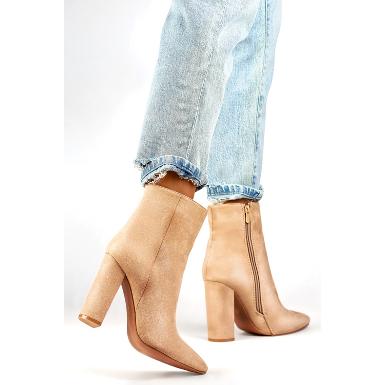 Naisten eristämättömät saappaat D7959KH, beige 1