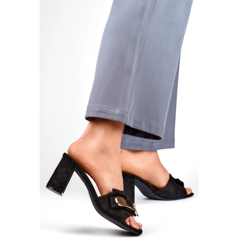 Sandaalivarvastossut Malli 8734B Musta 1