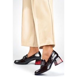 Lakatut pumput koristeilla GD-FL478-B Musta 1