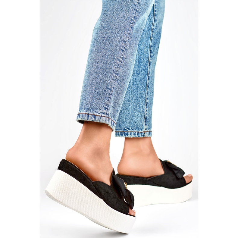 Naisten varvastossut mustat 8082B 1