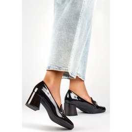 Naisten patenttipumput 24-58242B musta 1