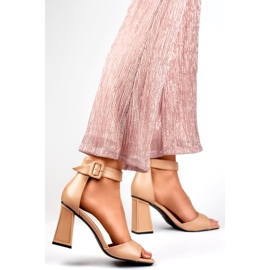 Naisten sandaalit X8195NU beige 1