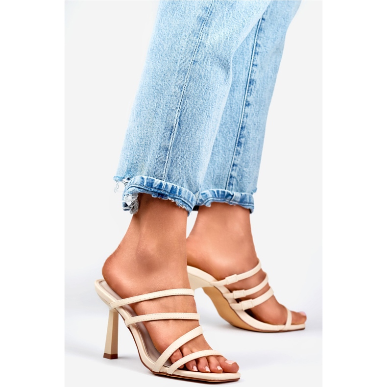 Tyylikkäät naisten varvastossut 4772BE beige 1