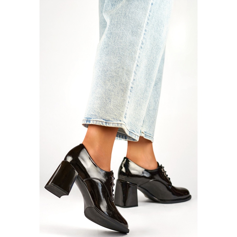 Naisten kengät 24-63510B musta 1