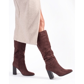 Ruskeat mokkanahkaiset naisten korkokengät yli polven 2