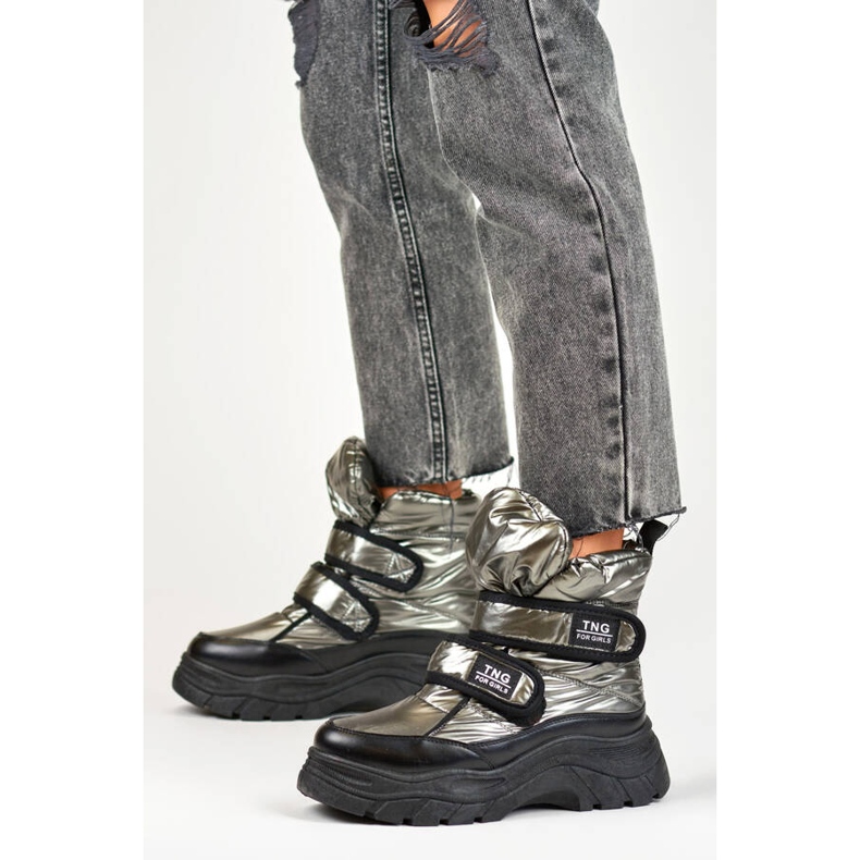 Naisten lumikengät, metalliset, hopeanväriset tarranauhanilkkurit 22-PY16062SI musta 2