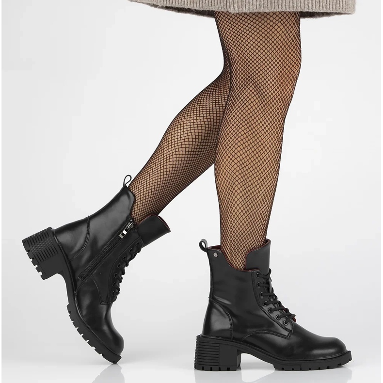 Filippo DBT6501/24 Bk nahkaiset korkeakorkoiset nilkkurit, mustat 1