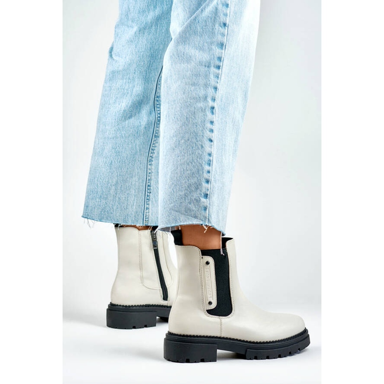 Naisten nilkkurit, joissa paksu pohja, vaalea beige Laura La.Fi 250004BE-PU 2