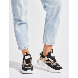 Mustat ja kultaiset lenkkarit, joissa paksu pohja 1