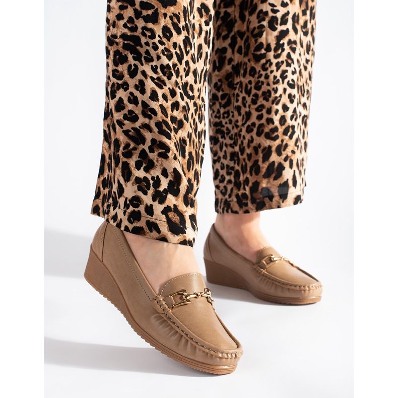 Beiget naisten mokasiinit soljella 1