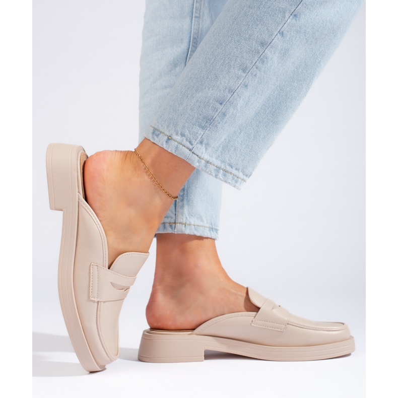 Beiget suljetut naisten varvastossut 1