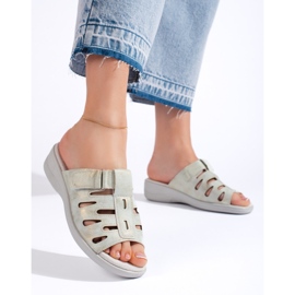 Naisten mukavat harmaat varvastossut 2