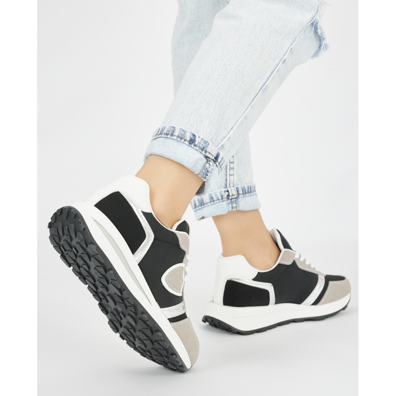 Naisten musta-beiget urheilukengät 1