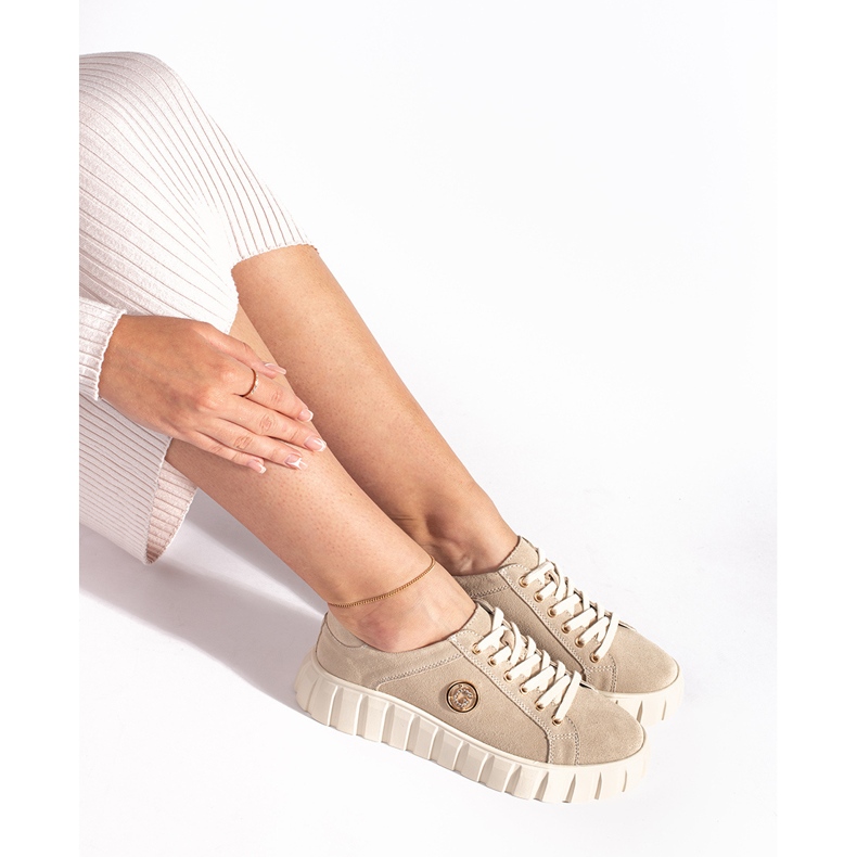 Vaaleanbeiget tasokengät mokkanahkaa 2