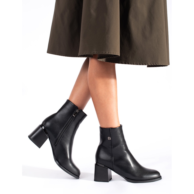 Goodin Klassiset mustat naisten nilkkurit 1