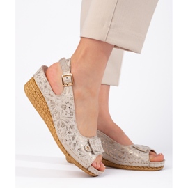 Beiget espadrille-matalat sandaalit 1