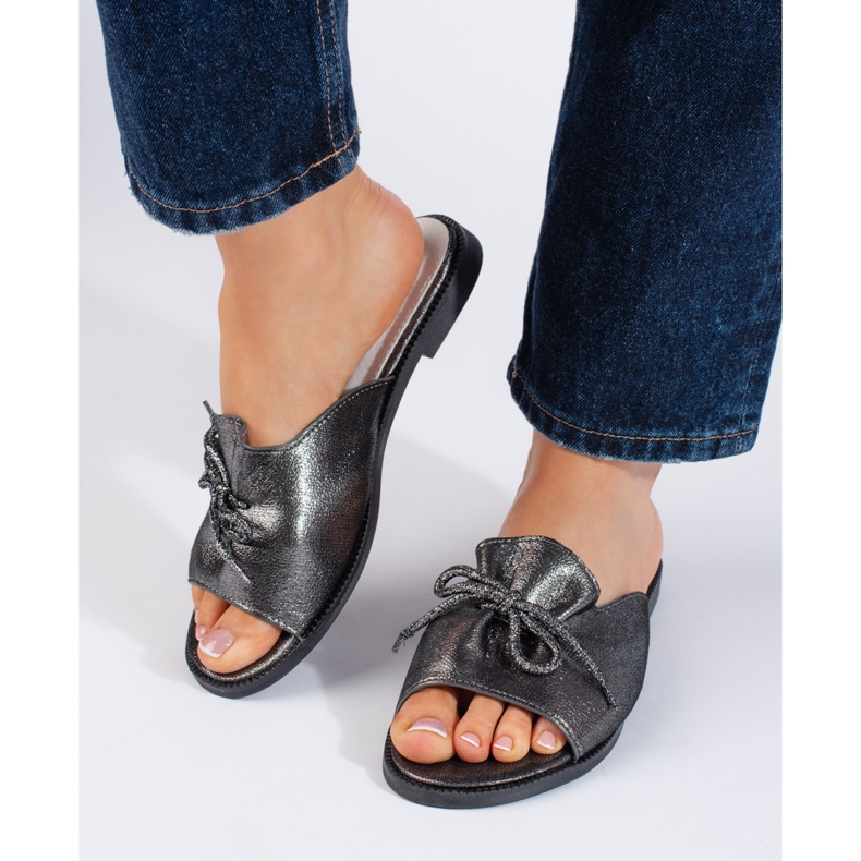 Hopeanväriset kiiltävät naisten varvastossut 1