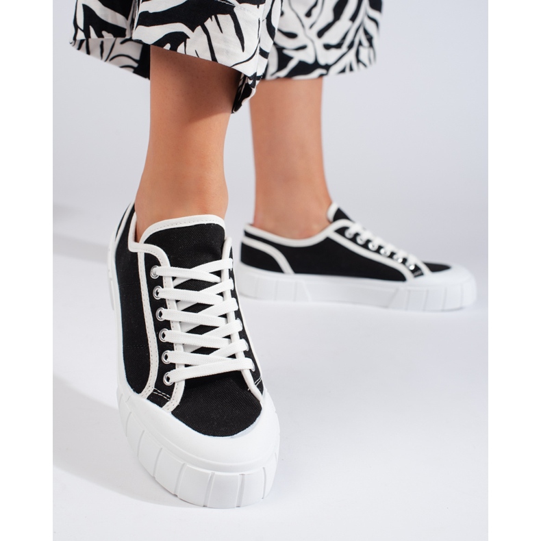 Mukavat naisten mustat tennarit 1