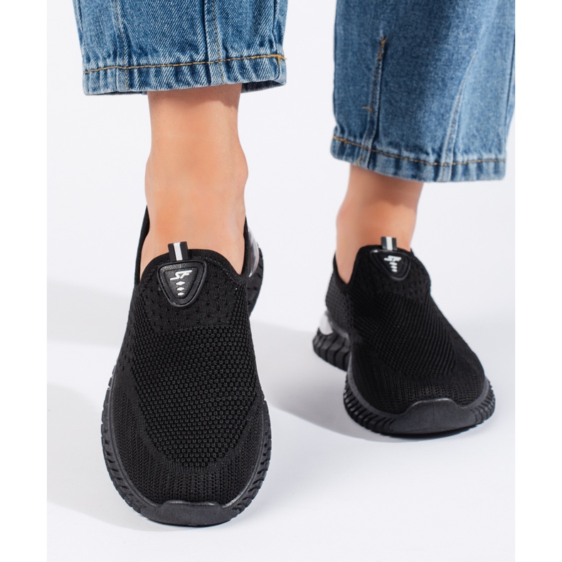 Naisten mustat tekstiililenkkarit 1