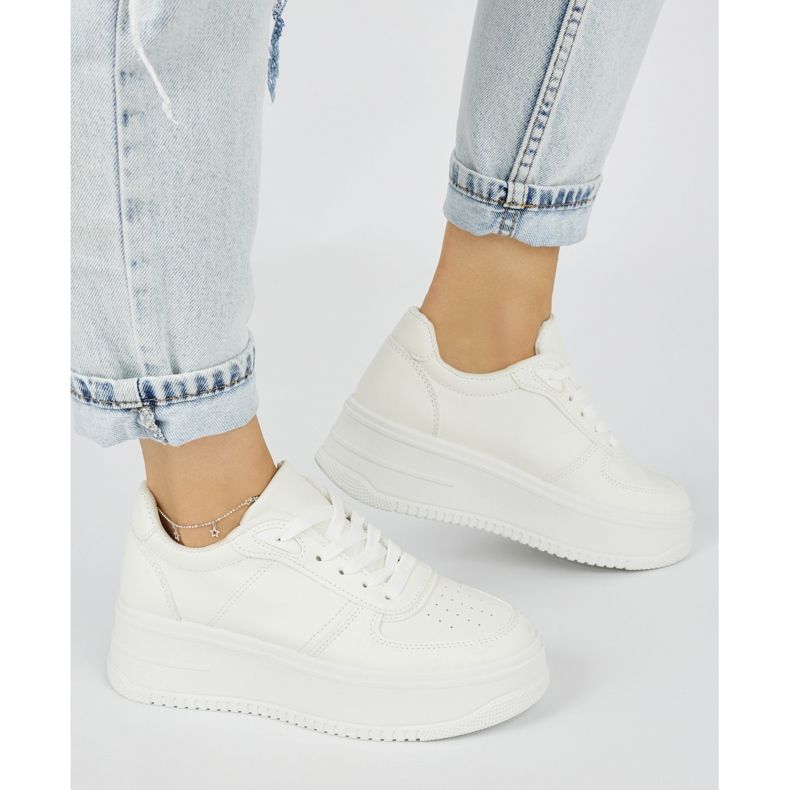 Naisten valkoiset urheilujalkineet valkoinen 1