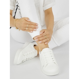 Klassiset valkoiset urheilukengät valkoinen 1