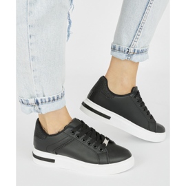 Naisten mustat urheilukengät 2