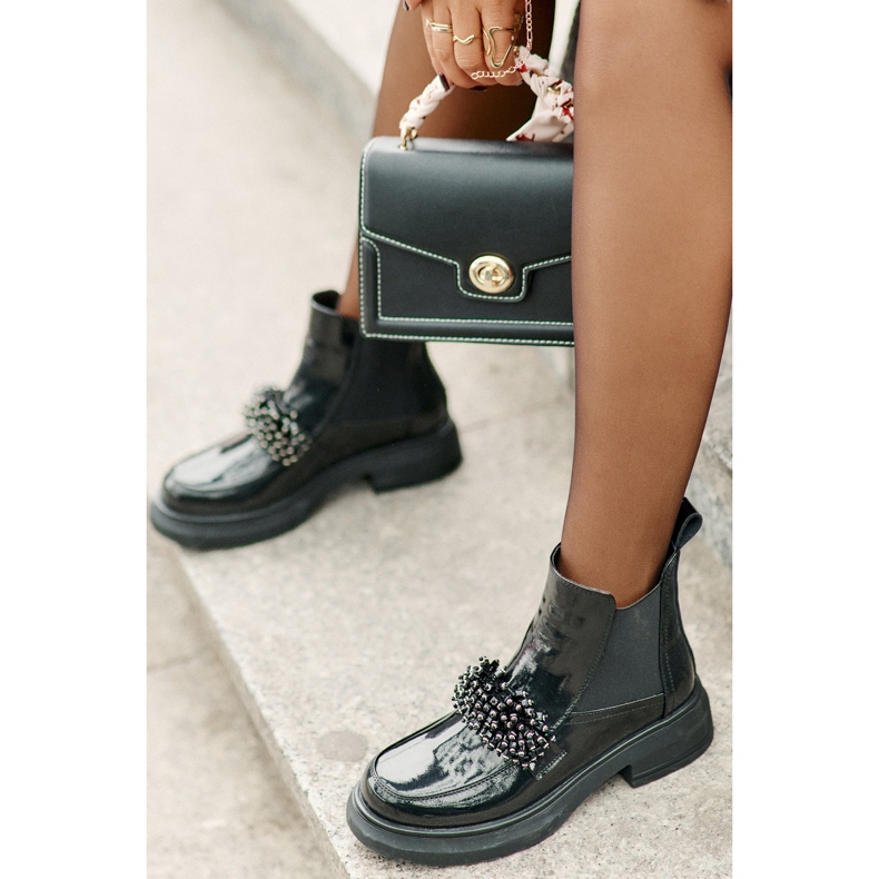 Nahkaiset patentoidut nilkkurit koristeellisella, eristetyllä Slip-On, musta Solimav 2