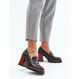 Naisten korkeakorkokengät Eco-nahasta, musta Vinceza 58105 2