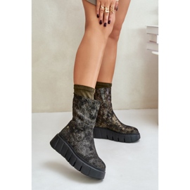 Naisten nahkasaappaat massiivisella alustalla Maciejka 06766-09 Khaki vihreä 2