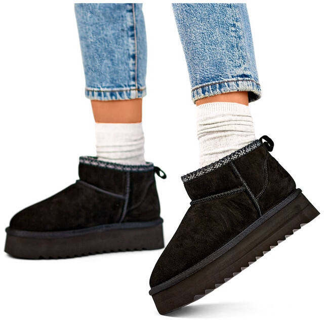 Naisten nahkaiset mokkanahkasaappaat, mustat YU9001B 1