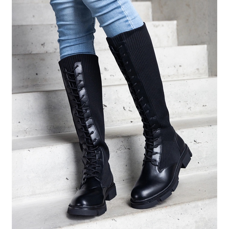 Veradi mustat slip-on saappaat joustavalla päälliköllä 1