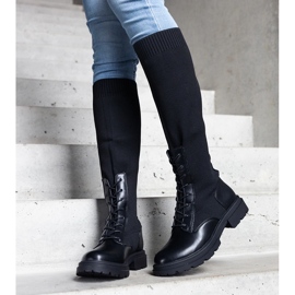 Luanan mustat slip-on saappaat joustavalla materiaalilla 1