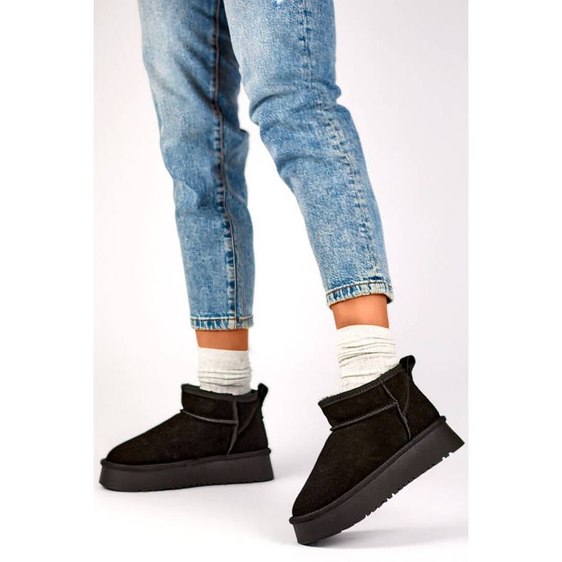 Naisten nahkaiset mokkanahkasaappaat, mustat XF-159B 2