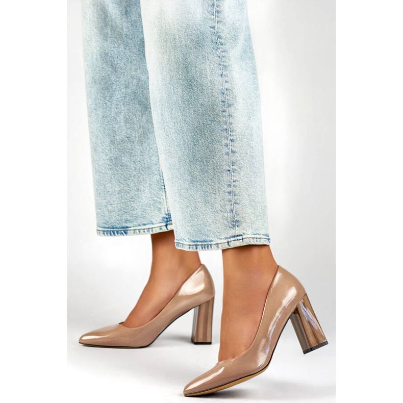 Naisten teräväkärkiset korkeakorkoiset pumput, patentoitu beige GD-FL486A-T 2