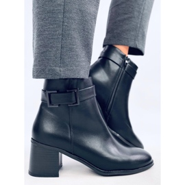 Dolores Mustat korkokengät 2