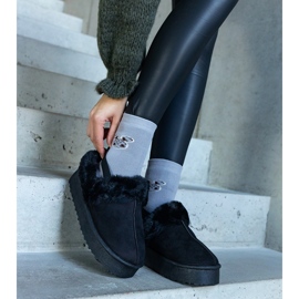 Mustat alustatossut, joissa on turkista koristeltu ja kuminauha kantapäässä, Frank 1