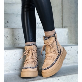 Beiget nauhalliset alustalumisaappaat, joissa on Mckenzie-kirjonta 1