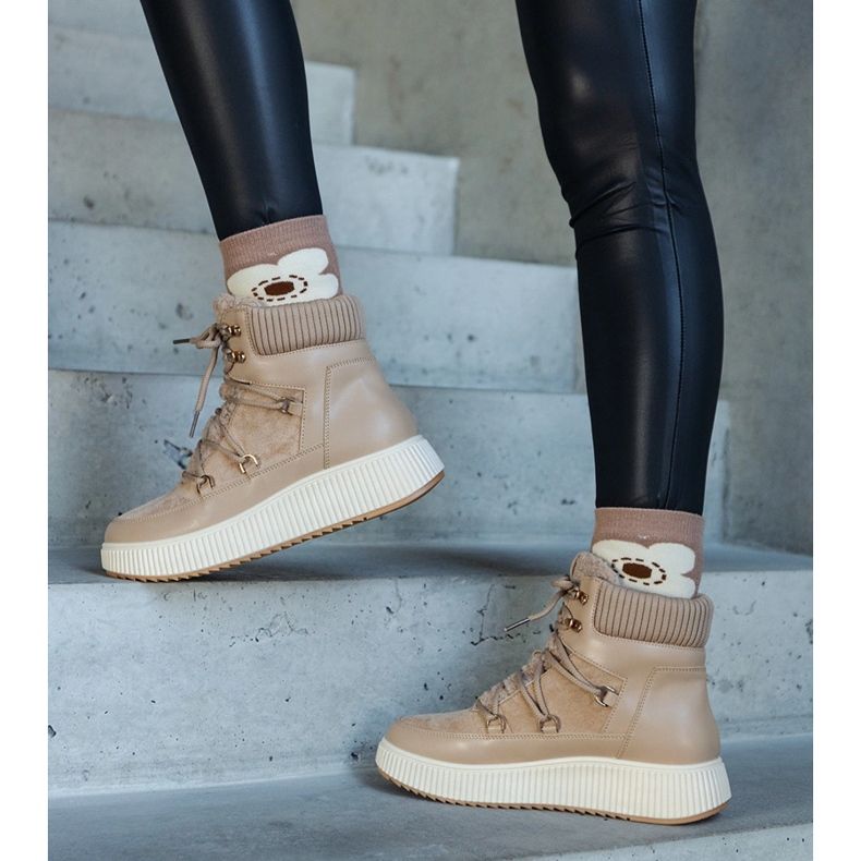 Rosemarien beige-nilkkurit, joissa paksu pohja 1