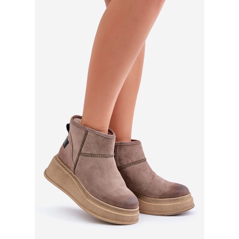 Nahkaiset mokkanahkaiset lumisaappaat alustalla ja kiilalla Maciejka 06769-02 tummanruskea 1