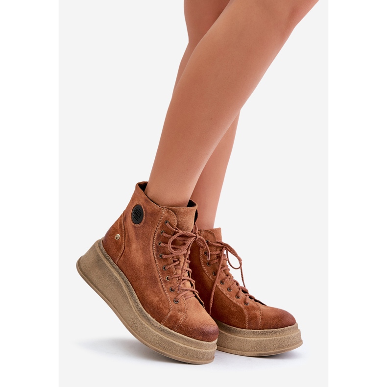 Mokkanahkaiset nilkkurit massiivisella alustalla Maciejka 06309-29 ruskea 1