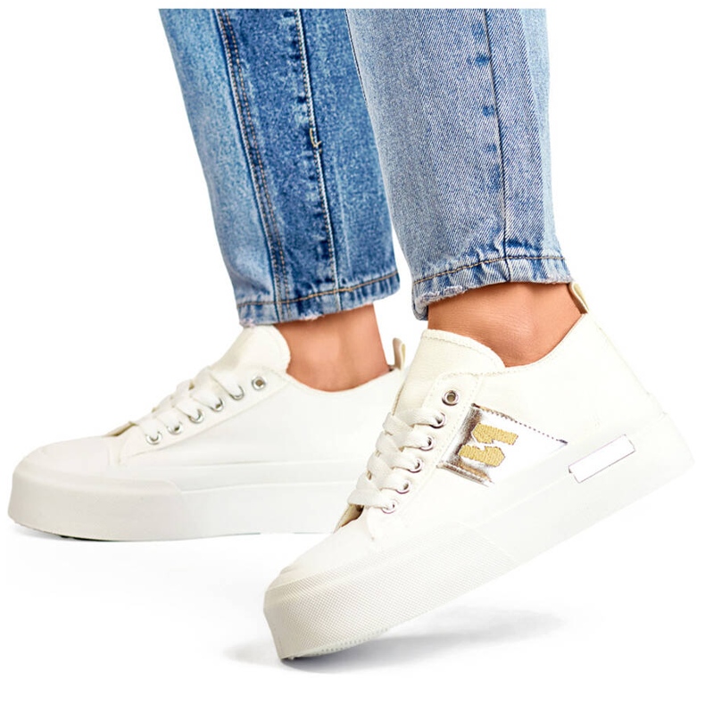 Matalat tennarit, joissa paksu pohja, valkoinen LY100W 1